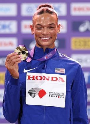 (250921) -- TOKYO, Sept. 21, 2025 -- Gold medalist Anna Hall of the Unites States poses during the women s heptathlon awarding ceremony at the 2025 World Athletics Championships in Tokyo, Japan, Sept. 21, 2025. ) (SP)JAPAN-TOKYO-ATHLETICS-WORLD ATHLETICS CHAMPIONSHIPS-WOMEN S HEPTATHLON-AWARDING CEREMONY JiaxHaocheng 