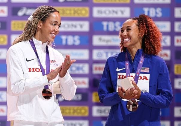 (250921) -- TOKYO, Sept. 21, 2025 -- Bronze medalists Taliyah Brooks (R) of the United States and Katarina Johnson-Thompson of Britain are seen during the women s heptathlon awarding ceremony at the 2025 World Athletics Championships in Tokyo, Japan, Sept. 21, 2025. ) (SP)JAPAN-TOKYO-ATHLETICS-WORLD ATHLETICS CHAMPIONSHIPS-WOMEN S HEPTATHLON-AWARDING CEREMONY JiaxHaocheng 