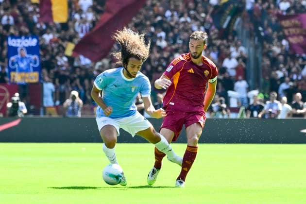 Lazio s Matteo Guendouzi and Roma™s Bryan Cristante during the Serie A Enilive soccer match between SS Lazio and AS Roma at the Rome s Olympic stadium, Italy - Sunday, September 21, 2025. - Soccer.  Copyright: xFabrizioxCorradetti LaPressex