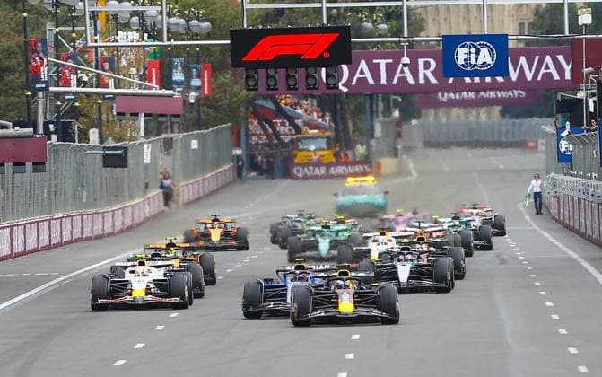 F1 Grand Prix of Azerbaijan BAKU, AZERBAIJAN - SEPTEMBER 21: Drivers in action during the F1 Grand Prix of Azerbaijan at Baku City Circuit on September 21, 2025 in Baku, Azerbaijan. Resul Rehimov Anadolu Baku Azerbaijan. Editorial use only. Please get in touch for any other usage.  Copyright: x2025xAnadoluxResulxRehimovx