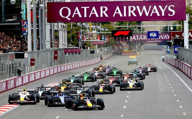 F1 Grand Prix of Azerbaijan BAKU, AZERBAIJAN - SEPTEMBER 21: Drivers in action during the F1 Grand Prix of Azerbaijan at Baku City Circuit on September 21, 2025 in Baku, Azerbaijan. Resul Rehimov Anadolu Baku Azerbaijan. Editorial use only. Please get in touch for any other usage.  Copyright: x2025xAnadoluxResulxRehimovx