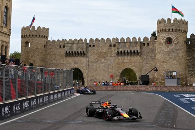 F1 - AZERBAIJAN GRAND PRIX 2025 01 VERSTAPPEN Max (nld), Red Bull Racing RB21, action during the 2025 Formula 1 Qatar Airways Azerbaijan Grand Prix, 17th round of the 2025 FIA Formula One World Championship, WM, Weltmeisterschaft from September 19 to 21, 2025 on the Baku City Circuit, in Baku, Azerbaijan -  Copyright: xALBERTOxVIMERCATIx