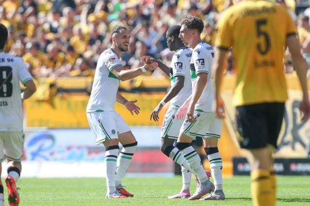 21 09 2025, xtgx, Soccer 2 Bundesliga Dynamo Dresden Hannover 96 emspor, v l jubilation after the 2 2 by Noel Aseko Hannover, 15 DFL DFB REGULATIONS PROHIBIT ANY USE OF PHOTOGRAPHS as IMAGE SEQUENCES and or QUASI VIDEO Dresden