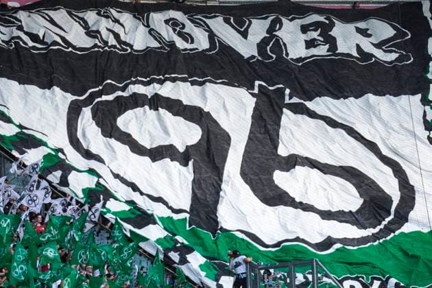21 09 2025, xomx, Soccer 2 Bundesliga, Dynamo Dresden Hannover 96 v l Fans Hannover 96 DFL DFB REGULATIONS PROHIBIT ANY USE OF PHOTOGRAPHS as IMAGE SEQUENCES and or QUASI VIDEO Dresden