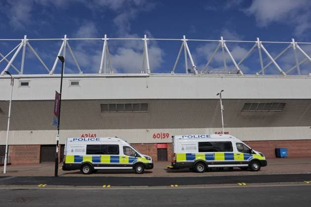 Sunderland v Aston Villa - Premier League Police vans are parked outside the Stadium of Light during the Premier League match between Sunderland and Aston Villa in Sunderland, England, on September 20, 2025. Sunderland Tyne and Wear United Kingdom  Copyright: xMIxNewsx originalFilename:fletcher-sunderla250921_npfB7.jpg