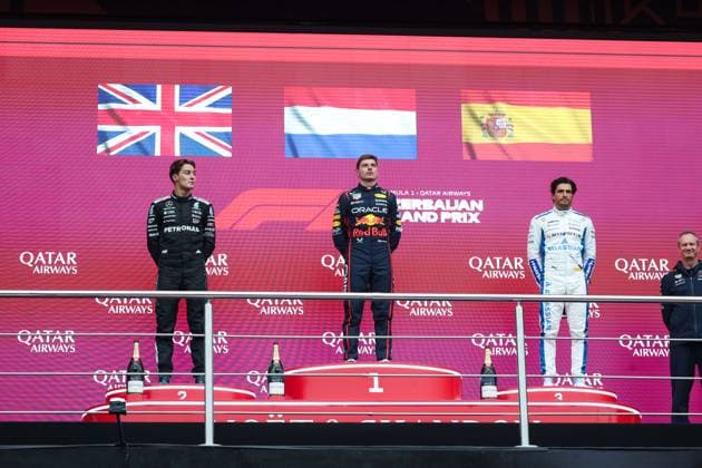 F1 - AZERBAIJAN GRAND PRIX 2025 VERSTAPPEN Max (ned), Red Bull Racing RB21, portrait SAINZ Carlos (spa), Williams Racing FW47, portrait RUSSELL George (gbr), Mercedes AMG F1 Team W16, portrait podium during the 2025 Formula 1 Qatar Airways Azerbaijan Grand Prix, 17th round of the 2025 FIA Formula One World Championship, WM, Weltmeisterschaft from September 19 to 21, 2025 on the Baku City Circuit, in Baku, Azerbaijan -  Copyright: xANTONINxVINCENTx