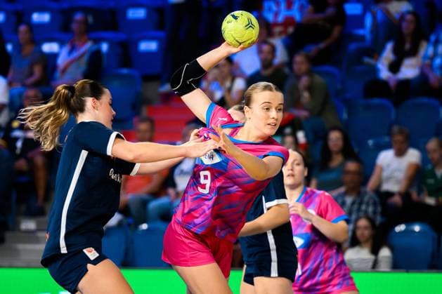 Krefeld Handball wU18 Laenderspiel Germany Netherlands Fine Stenzel Germany Krefeld Yala Arena Germany
