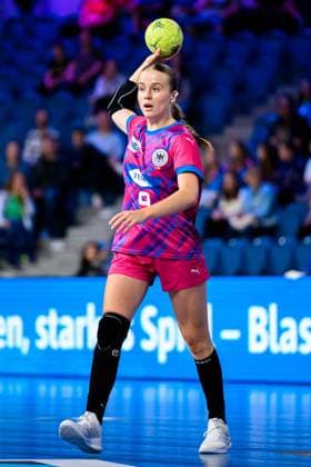 Krefeld Handball wU18 Laenderspiel Germany Netherlands Fine Stenzel Germany Krefeld Yala Arena Germany