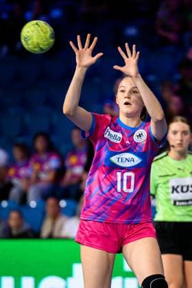 Krefeld Handball wU18 Laenderspiel Germany Netherlands Jule Marie Jördens Joerdens Germany Krefeld Yala Arena Germany