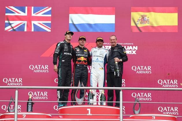 F1 Grand Prix Of Azerbaijan 2025 George Russell of Mercedes, Max Verstappen of Red Bull Racing and Carlos Sainz of Williams after the Formula 1 Grand Prix of Azerbaijan at Baku City Circuit in Baku, Azerbaijan on September 21, 2025. Baku Azerbaijan  Copyright: xJakubxPorzyckix originalFilename:porzycki-f1grandp250921_np0VF.jpg