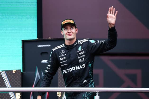 F1 - AZERBAIJAN GRAND PRIX 2025 RUSSELL George (gbr), Mercedes AMG F1 Team W16, portrait podium celebration during the 2025 Formula 1 Qatar Airways Azerbaijan Grand Prix, 17th round of the 2025 FIA Formula One World Championship, WM, Weltmeisterschaft from September 19 to 21, 2025 on the Baku City Circuit, in Baku, Azerbaijan - BakuAzerbaijan  Copyright: xEricxAlonsox