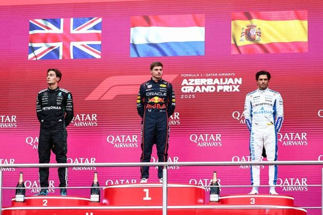 F1 - AZERBAIJAN GRAND PRIX 2025 RUSSELL George (gbr), Mercedes AMG F1 Team W16, portrait, VERSTAPPEN Max (ned), Red Bull Racing RB21, portrait and SAINZ Carlos (spa), Williams Racing FW47, portrait podium during the 2025 Formula 1 Qatar Airways Azerbaijan Grand Prix, 17th round of the 2025 FIA Formula One World Championship, WM, Weltmeisterschaft from September 19 to 21, 2025 on the Baku City Circuit, in Baku, Azerbaijan - BakuAzerbaijan Copyright: xEricxAlonsox