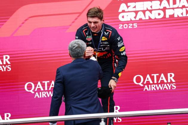 F1 - AZERBAIJAN GRAND PRIX 2025 VERSTAPPEN Max (ned), Red Bull Racing RB21, portrait podium celebration during the 2025 Formula 1 Qatar Airways Azerbaijan Grand Prix, 17th round of the 2025 FIA Formula One World Championship, WM, Weltmeisterschaft from September 19 to 21, 2025 on the Baku City Circuit, in Baku, Azerbaijan - BakuAzerbaijan  Copyright: xEricxAlonsox