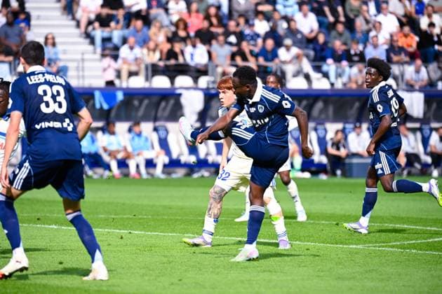 FOOTBALL : Paris FC vs Strasbourg - Ligue 1 - 21 09 2025 Moses Simon ( 27 - PFC ) during the Ligue 1 match between Paris FC and RC Strasbourg Alsace at Stade Jean Bouin on September 21, 2025 in Paris, France. ( Photo by Federico Pestellini PsnewZ ) - ParisFrance  Copyright: xFedericoxPestellinix