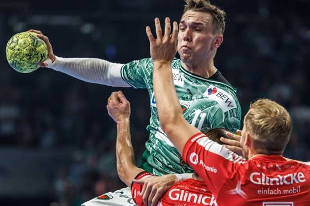 Berlin, 21 09 2025, Handball Bundesliga, Fuechse Berlin MT Melsungen, Matchday 5, Max Schmeling Halle Lasse Andersson Fuechse Berlin throws the ball on goal Fuechse Berlin MT Melsungen