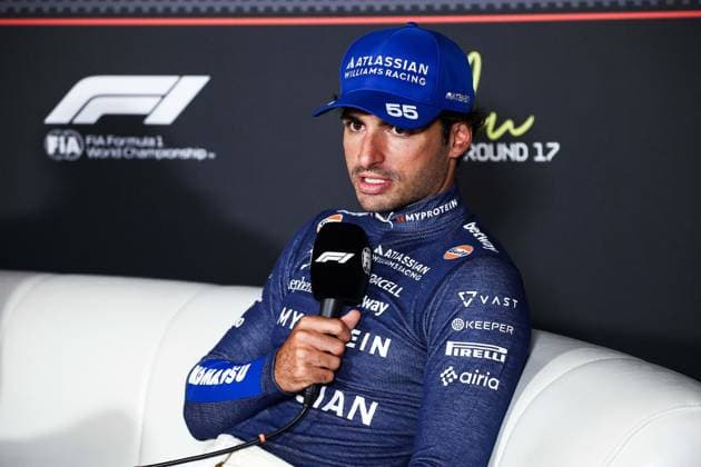 F1 - AZERBAIJAN GRAND PRIX 2025 SAINZ Carlos (spa), Williams Racing FW47, portrait press conference, PK, Pressekonferenz during the 2025 Formula 1 Qatar Airways Azerbaijan Grand Prix, 17th round of the 2025 FIA Formula One World Championship, WM, Weltmeisterschaft from September 19 to 21, 2025 on the Baku City Circuit, in Baku, Azerbaijan - BakuAzerbaijan Copyright: xEricxAlonsox