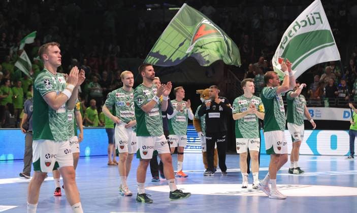 Füchse team cheers after the end of the match Joy Emotion Cheers Sport Handball HBL Bundesliga Men 5 Matchday Season 2025 2026 21 09 2025 Füchse Berlin vs MT Melsungen