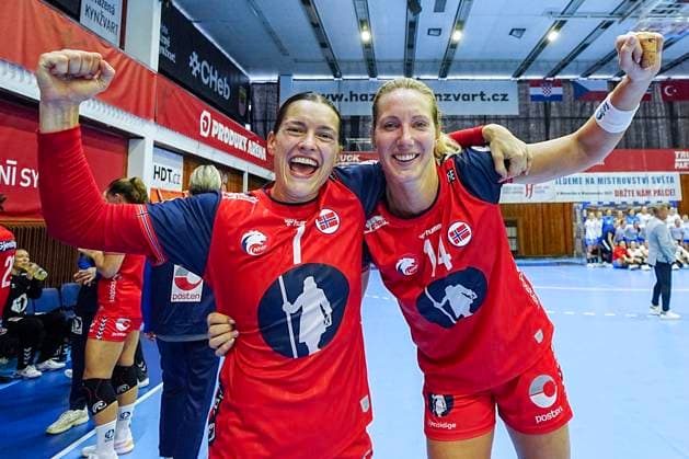Women s World Handball Championship Qualifiers Czech Republic Norway Cheb, Czech Republic 20250921 Norway s Stine Ruscetta Skogrand and Kristine Breistol after victory in the friendly match in women s handball between the Czech Republic and Norway at Sports hall TJ Lokomotiva Photo Terje Pedersen NTB Cheb Czech Republic EDITORIAL USE ONLY RESTRICTED USE FOR BETTING COMPANIES  Copyright: xTerjexPedersenx xNTBx