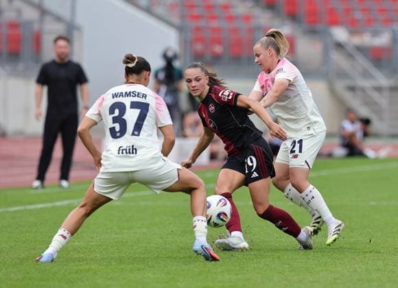 21 09 2025 Soccer season 2025 2026 1 Google Pixel Women Bundesliga 03 Matchday 1 FC Nürnberg FCN Club Clubfrauen Bayer 04 Leverkusen Sportfoto Zink DaMa xdaxma Carlotta Wamser 37, Bayer 04 Leverkusen Sanja Homann 19, 1 FC Nürnberg FCN Vanessa Fudalla 21, Bayer 04 Leverkusen