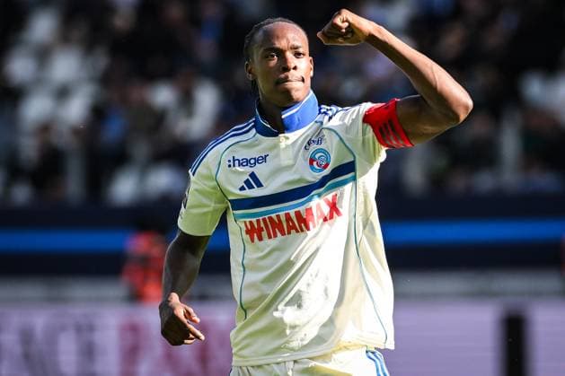 September 21, 2025, Paris, France, France: Emanuel EMEGHA of Strasbourg celebrates his goal during the Ligue 1 match between Paris FC and RC Strasbourg at Jean-Bouin Stadium on September 21, 2025 in Paris, France. Paris France - ZUMAm308 20250921_zsp_m308_012 Copyright: xMatthieuxMirvillex
