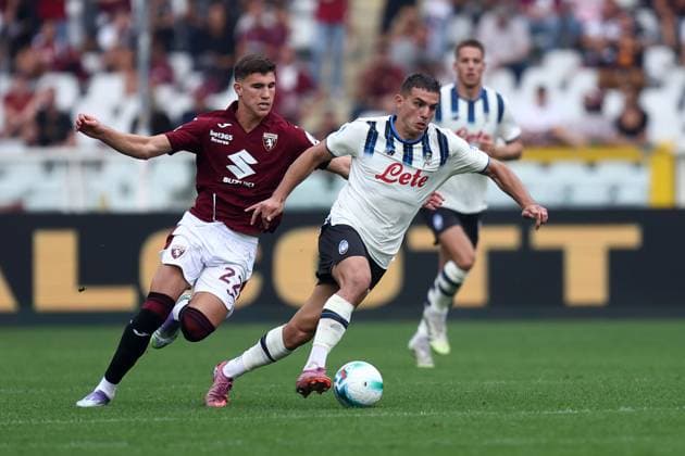Torino Fc - Atalanta Bc Nikola Krstovic of Atalanta Bc in action during the Serie A match beetween Torino Fc and Atalanta Bc at Stadio Olimpico on September 21, 2025 in Turin, Italy . Torino Stadio Olimpico Italy Copyright: xMarcoxCanonierox