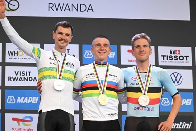 21-09-2025 World Championships Elite Cronometro; 2025, Soudal - Quick Step; 2025, Uae Team Emirates - Xrg; Evenepoel, Remco; Van Wilder, Ilan; Vine, Jai; Kigali; 