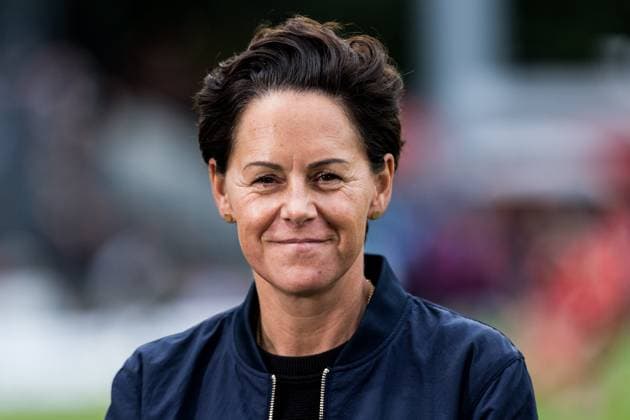 Google Pixel Frauen Bundesliga, 1 FC Köln VfL Wolfsburg 21 09 2025 Nicole Bender Rummler Head of Department 1 FC Köln Frauen im Magenta Sport Interview Google Pixel Frauen Bundesliga, 1 FC Köln VfL Wolfsburg Köln, Franz Kremer Stadion am 21 09 2025 DFB REGULATIONS PROHIBIT ANY USE OF PHOTOGRAPHS AS IMAGE SEQUENCES AND OR QUASI VIDEO Copyright: xBEAUTIFULxSPORTS Wunderlx