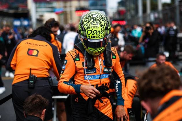F1 - AZERBAIJAN GRAND PRIX 2025 NORRIS Lando (gbr), McLaren F1 Team MCL39, portrait during the 2025 Formula 1 Qatar Airways Azerbaijan Grand Prix, 17th round of the 2025 FIA Formula One World Championship, WM, Weltmeisterschaft from September 19 to 21, 2025 on the Baku City Circuit, in Baku, Azerbaijan - BakuAzerbaijan  Copyright: xEricxAlonsox