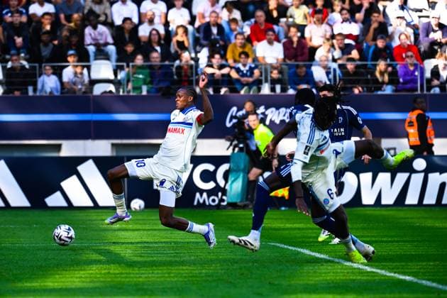 FOOTBALL : Paris FC vs Strasbourg - Ligue 1 - 21 09 2025 Emanuel EMEGHA ( 10 - Strasbourg ) scores a goal during the Ligue 1 match between Paris FC and RC Strasbourg Alsace at Stade Jean Bouin on September 21, 2025 in Paris, France. ( Photo by Federico Pestellini PsnewZ ) - ParisFrance  Copyright: xFedericoxPestellinix