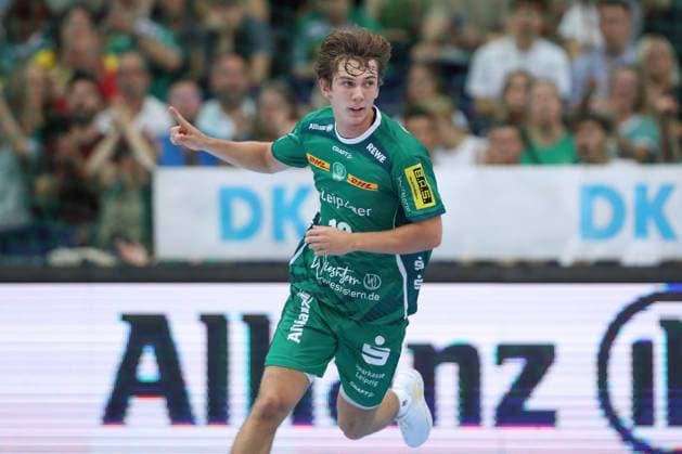 21 09 2025, xtgx, Handball Daikin HBL, SC DHfK Leipzig THW Kiel emspor, v l Staffan Peter Leipzig, 18 Jubel, Torjubel, jubelt ueber das Tor, celebrate the goal, celebration Leipzig