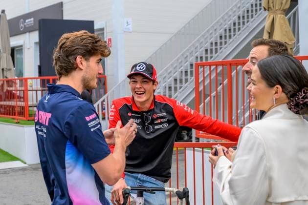 FORMULE 1 : Course Grand Prix Azerbaidjan 2025 - 21 09 2025 87 Oliver Bearman (GBR) Moneygram Haas F1 (USA) Haas VF-25 Ferrari, during the 2025 Formula 1 Azerbaijan Grand Prix, round 8 of the 2025 Formula 1 World Championship, WM, Weltmeisterschaft which takes place from May 2 to 4, 2025 at the Baku City Circuit, Azerbaijan (AZ).  Copyright: xIANxBUNDEYx xMPSxAGENCYx x