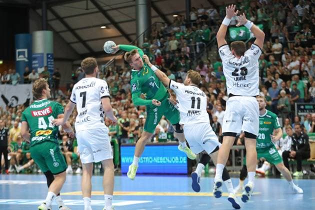 Handball DAIKIN HBL SC DHfK Leipzig vs THW Kiel 21 09 2025 Franz Semper 32, SC DHfK Leipzig gets ready to throw out Handball, DAIKIN HBL, 1 Bundesliga, Saison 2025 2026, 5 Spieltag SC DHfK Leipzig vs THW Kiel am 21 09 2025 in der Quarterback Immobilien Arena Leipzig Copyright: xBEAUTIFULxSPORTS JanxKaeferx