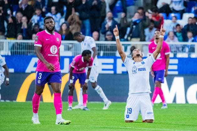 FOOTBALL : AJ Auxerre vs Toulouse FC - Ligue 1 - JournÃ e 5 - 21 09 2025 Joie de Danny Namaso (AJ Auxerre) apres le coup sifflet final AuxerreFrance  Copyright: xBaptistexAutissierx