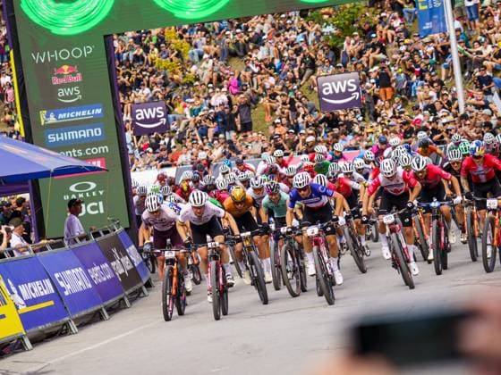 Man Lenzerheide UCI Mountain Bike World Series- XCO Race The race starts during the Man Lenzerheide UCI Mountain Bike World Series - XCO race at Lenzerheide Downhill in Lenzerheide, Switzerland, on September 21, 2025. Lenzerheide Switzerland  Copyright: xFabioxAvernax originalFilename:averna-manlenze250921_npJxw.jpg
