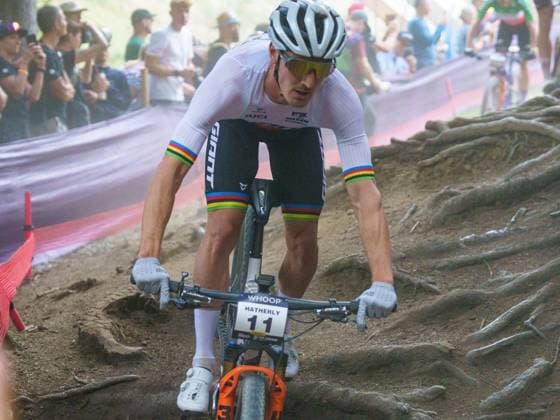 Man Lenzerheide UCI Mountain Bike World Series- XCO Race Hatherly Alan (Giant Factory Off-Road Team - XC) participates in the Man Lenzerheide UCI Mountain Bike World Series - XCO race at Lenzerheide Downhill in Lenzerheide, on September 21, 2025. Lenzerheide Switzerland  Copyright: xFabioxAvernax originalFilename:averna-manlenze250921_npMSI.jpg