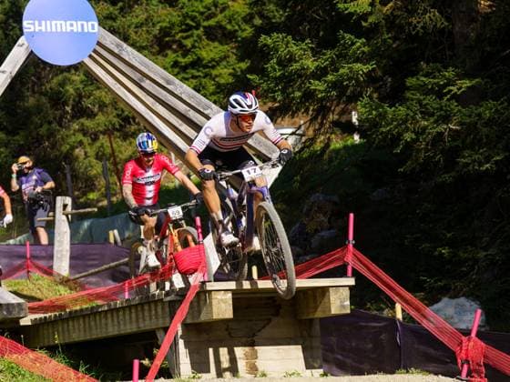 Man Lenzerheide UCI Mountain Bike World Series- XCO Race ALDRIDGE Charlie of CANNONDALE FACTORY RACING participates in the Man Lenzerheide UCI MOUNTAIN BIKE WORLD SERIES - XCO race at Lenzerheide Downhill in Lenzerheide, on September 21, 2025. Lenzerheide Switzerland  Copyright: xFabioxAvernax originalFilename:averna-manlenze250921_np3nr.jpg