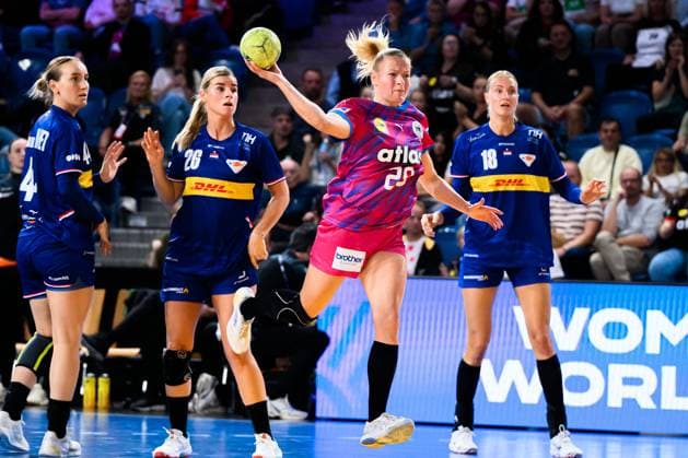Krefeld Handball Women Laenderspiel Germany Netherlands Antje Döll Doell Germany Krefeld Yayla Arena Germany