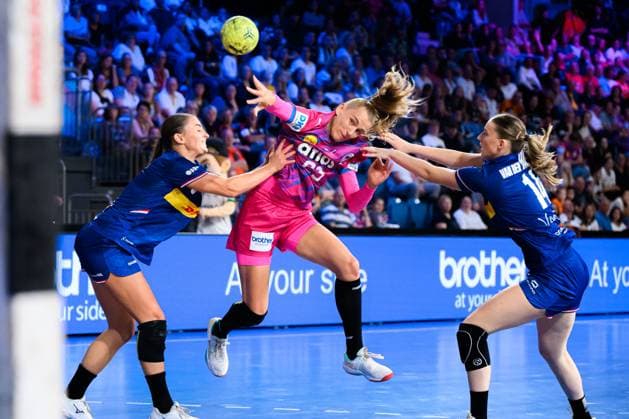 Krefeld Handball Women Laenderspiel Germany Netherlands from left Larissa Nuesser Nüsser Netherlands , Annika Lott Germany , Judith van der Helm Netherlands Krefeld Yayla Arena Germany
