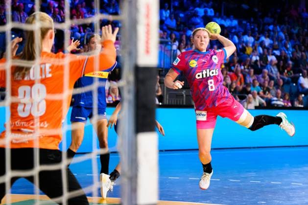 Krefeld Handball Women International Germany Netherlands v left Goalkeeper Yara Ten Holte Netherlands , Nina Engel Germany Krefeld Yayla Arena Germany