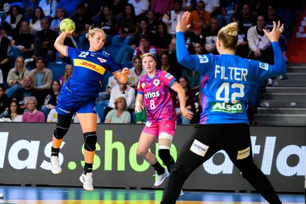 Krefeld Handball Women International Germany Netherlands v left Zoe Sprengers Netherlands , Goalkeeper Katharina Filter Germany Krefeld Yayla Arena Germany
