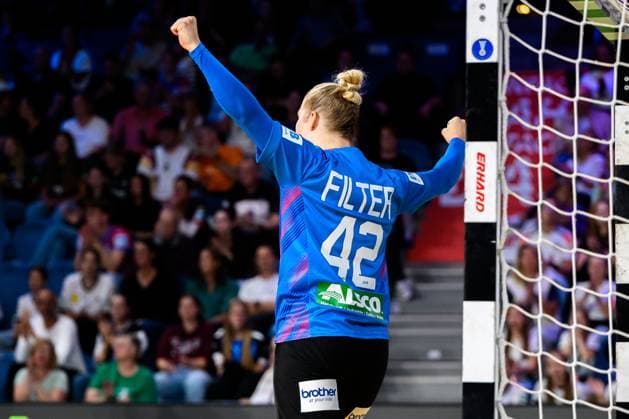 Krefeld Handball Women International Germany Netherlands Goalkeeper Katharina Filter Germany Cheers Joy Emotion Krefeld Yayla Arena Germany