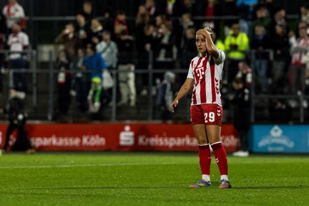 Google Pixel Frauen Bundesliga, 1 FC Köln VfL Wolfsburg 21 09 2025 Vanessa Leimenstoll 1 FC Köln, 29 frustrated, dejected after the last minute defeat Google Pixel Frauen Bundesliga, 1 FC Köln VfL Wolfsburg Köln, Franz Kremer Stadion am 21 09 2025 DFB REGULATIONS PROHIBIT ANY USE OF PHOTOGRAPHS AS IMAGE SEQUENCES AND OR QUASI VIDEO Copyright: xBEAUTIFULxSPORTS Wunderlx