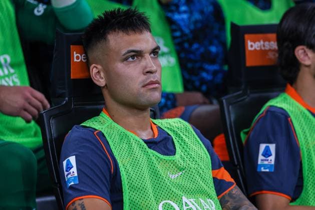 FC Internazionale vs US Sassuolo Serie A 2025 26 21 09 2025 Lautaro Martinez of FC Internazionale looks on during Serie A 2025 26 football match between FC Internazionale and US Sassuolo at San Siro Stadium Copyright: xBEAUTIFULxSPORTS Carabellix