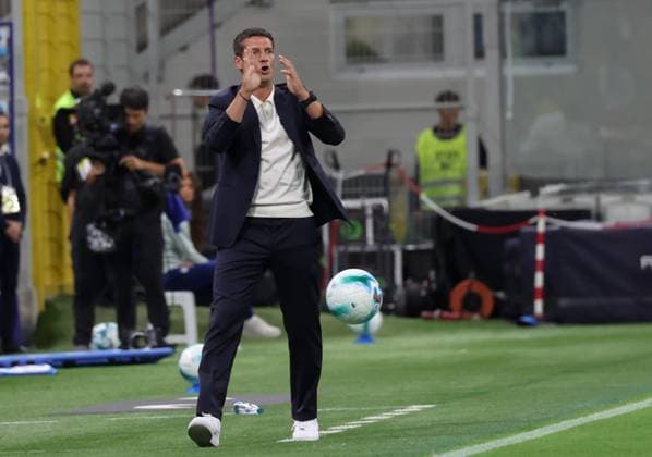 Foto IPP Roberto Bregani Milano 21-09-2025 Calcio Campionato di Serie A 2025 2026, Inter-Sassuolo Nella foto l allenatore dell Inter Cristian Chivu. Italy Photo Press World Copyright. italy ITALY  Copyright: xR4924_italyphotopressx