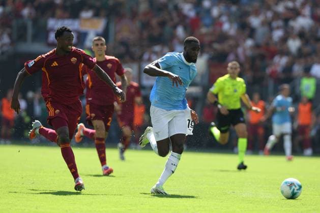 CALCIO - Serie A - SS Lazio vs AS Roma Rome, Italy September 21, 2025: Evan Ndicka of Roma, Boulaye Dia of Lazio seen in action during the Serie A Enilive 2025-2026 football derby match between SS Lazio and AS Roma at Olympic Stadium. Rome Italy  Copyright: xIPAxSport ABACAx