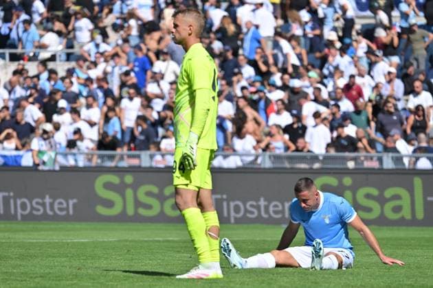 CALCIO - Serie A - SS Lazio vs AS Roma Ivan Provedel of SS Lazio,Adam Marusic of SS Lazio show their dejection at the end of the match during the serie A Enilive match between SS Lazio v Roma at olimpico stadium in Rome September 21st, 2025 Mattia Vian Rome Italy  Copyright: xIPAxSport ABACAx