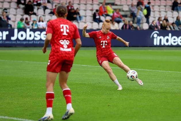 21 09 2025, xsscx, Women Football, 1 FC Koeln VfL Wolfsburg, 1 Fußball Bundesliga, 3 Spieltag, Franz Kremer Stadion, Saison 2025 2026 Laura Vogt 1 FC Koeln 08 DFB regulations prohibit any use of photographs as image sequences and or quasi video Nordrhein Westfalen Germany Nordrhein Westfalen Germany