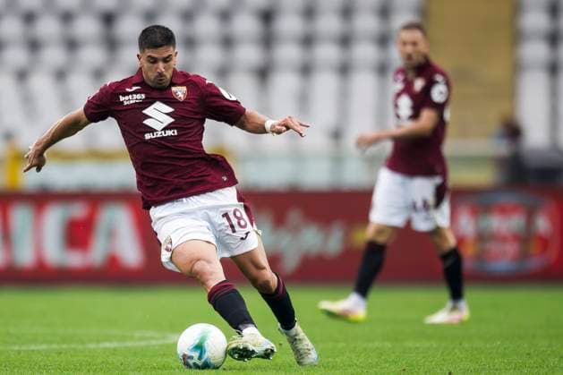 Torino FC v Atalanta BC - Serie A Giovanni Simeone of Torino FC in action during the Serie A football match between Torino FC and Atalanta BC. Turin Italy Copyright: xNicolòxCampox