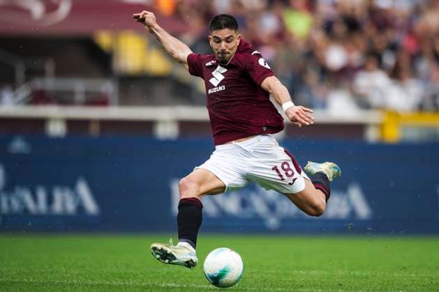 Torino FC v Atalanta BC - Serie A Giovanni Simeone of Torino FC in action during the Serie A football match between Torino FC and Atalanta BC. Turin Italy Copyright: xNicolòxCampox