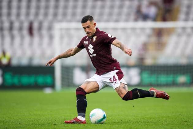 Torino FC v Atalanta BC - Serie A Cristiano Biraghi of Torino FC kicks the ball during the Serie A football match between Torino FC and Atalanta BC. Turin Italy Copyright: xNicolòxCampox